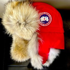 NWT canada goose winter real fur hat